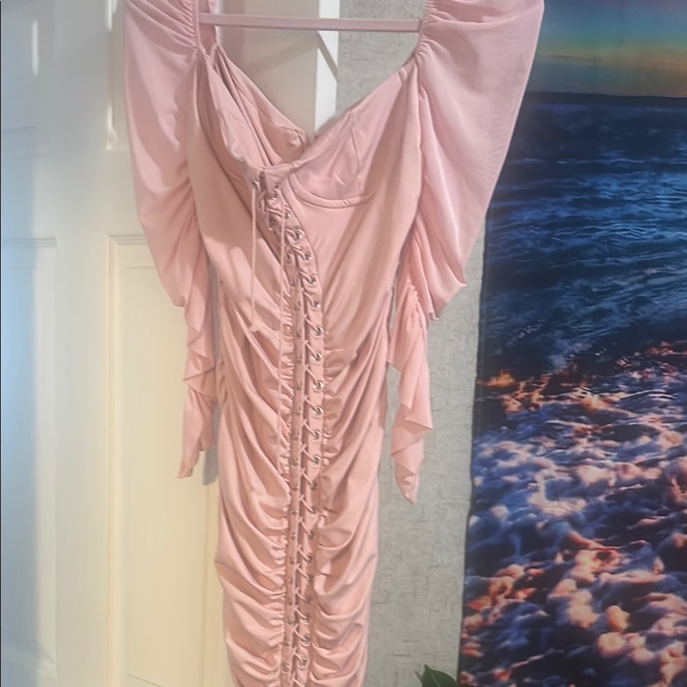 Pink Ruched Bodycon Dress with Sweetheart Neckline